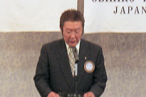 関口出席委員長