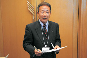 庄内出席委員長